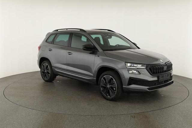 Skoda Karoq Sportline 1.5 TSI DSG Sportline, Pano, AHK, Navi, CANTON, Matrix, AreaView, Side, el. Klappe, FS-beheizbar, 5 J.-Garantie 