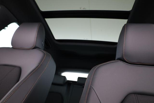 Cupra Formentor 2.0 TSI 150 kW 4Drive DSG 4Drive, Pano, Navi, Matrix, el. Klappe, Side, AreaView, ACC, 19-Zoll 