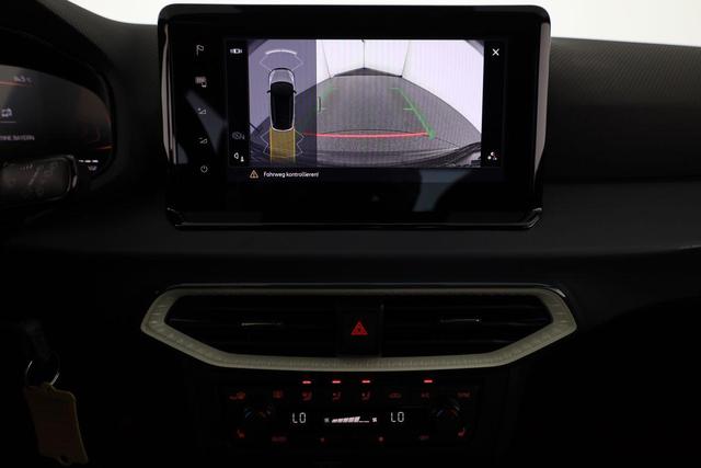 Seat Arona 1.0 TSI 85 kW Style DSG Style, AHK, Navi, ACC, Kamera, LED 
