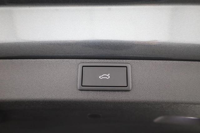Skoda Enyaq RS RS, Leder, Maxx, AHK, Pano, Canton, HUD, AreaView, 20-Zoll, FS-beheizbar 