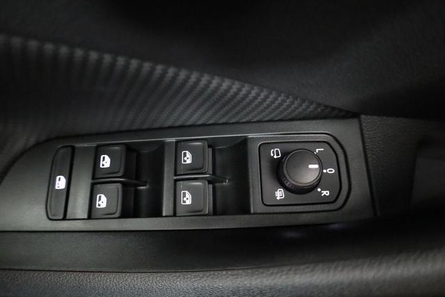 Skoda Kamiq Monte Carlo 1.5 TSI DSG Carlo, Pano, AHK, Matrix, Navi, Side, 18-Zoll, 5 J.-Garantie 