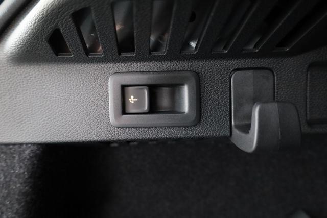 Skoda Kamiq Monte Carlo 1.5 TSI DSG Carlo, Pano, AHK, Matrix, Navi, Side, 18-Zoll, 5 J.-Garantie 