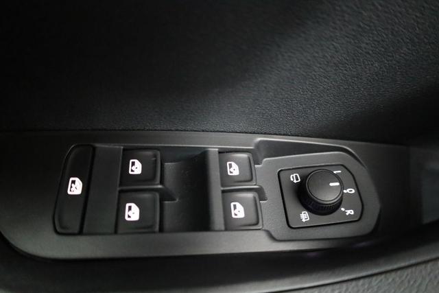 Skoda Karoq Sportline 1.5 TSI DSG Sportline, AHK, Navi, CANTON, Matrix, AreaView, Side, Kamera, el. Klappe, FS-beheizbar, 5 J.-Garantie 