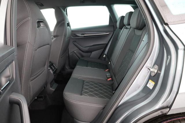 Skoda Karoq Sportline 1.5 TSI DSG Sportline, AHK, Navi, CANTON, Matrix, AreaView, Side, Kamera, el. Klappe, FS-beheizbar, 5 J.-Garantie 