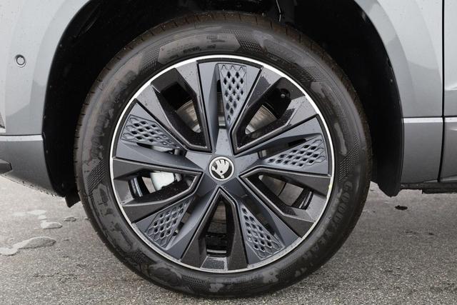 Skoda Karoq Sportline 1.5 TSI DSG Sportline, AHK, Navi, CANTON, Matrix, AreaView, Side, Kamera, el. Klappe, FS-beheizbar, 5 J.-Garantie 