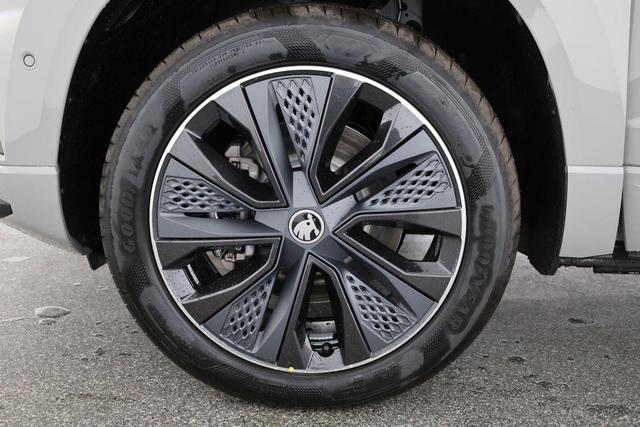 Skoda Karoq Sportline 1.5 TSI DSG Sportline, AHK, Navi, CANTON, Matrix, AreaView, Side, Kamera, el. Klappe, FS-beheizbar, 5 J.-Garantie 