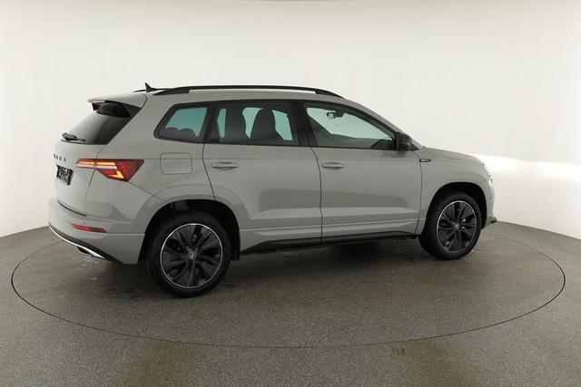 Skoda Karoq Sportline 1.5 TSI DSG Sportline, AHK, Navi, CANTON, Matrix, AreaView, Side, Kamera, el. Klappe, FS-beheizbar, 5 J.-Garantie 