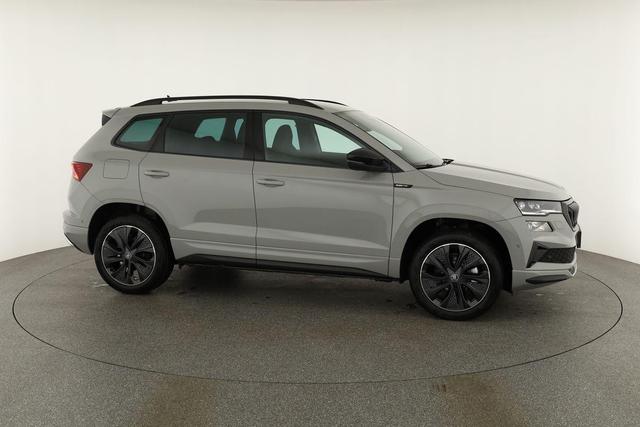 Skoda Karoq Sportline 1.5 TSI DSG Sportline, AHK, Navi, CANTON, Matrix, AreaView, Side, Kamera, el. Klappe, FS-beheizbar, 5 J.-Garantie 