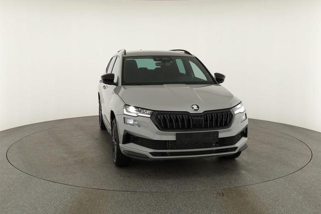 Skoda Karoq Sportline 1.5 TSI DSG Sportline, AHK, Navi, CANTON, Matrix, AreaView, Side, Kamera, el. Klappe, FS-beheizbar, 5 J.-Garantie 