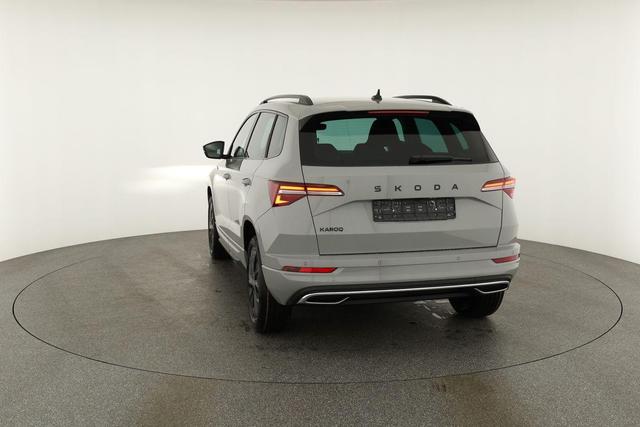 Skoda Karoq Sportline 1.5 TSI DSG Sportline, AHK, Navi, CANTON, Matrix, AreaView, Side, Kamera, el. Klappe, FS-beheizbar, 5 J.-Garantie 
