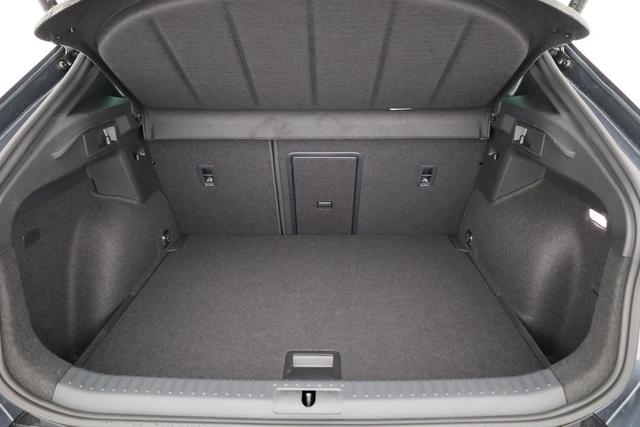 Cupra Formentor 2.0 TSI 150 kW 4Drive DSG 4Drive, Pano, Navi, Matrix, el. Klappe, Side, AreaView, ACC, 19-Zoll 