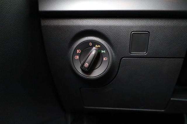 Seat Arona 1.5 TSI 110 kW FR DSG FR, AHK, Navi, ACC, Side, Kamera, LED 