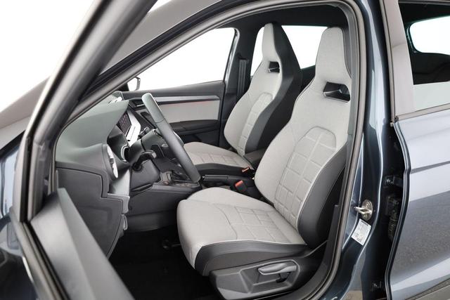 Seat Arona 1.5 TSI 110 kW FR DSG FR, AHK, Navi, ACC, Side, Kamera, LED 