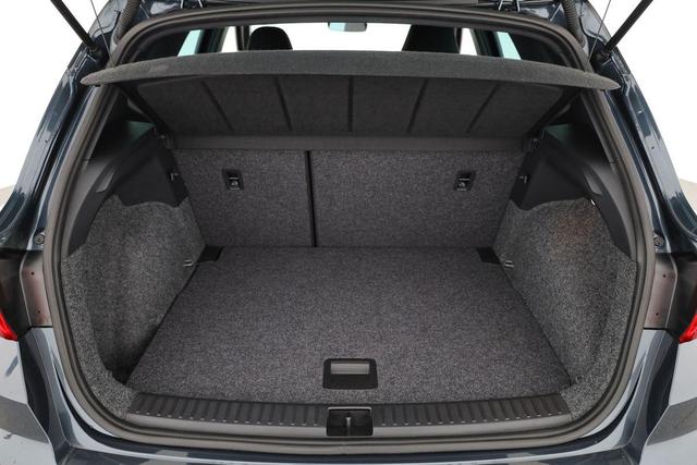 Seat Arona 1.5 TSI 110 kW FR DSG FR, AHK, Navi, ACC, Side, Kamera, LED 