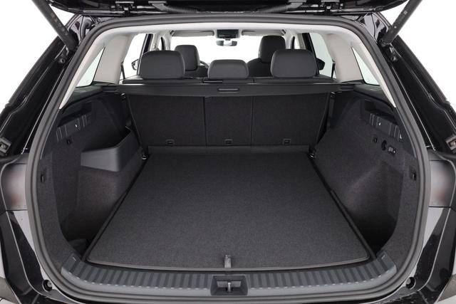 Skoda Kodiaq 2.0 TSI 150 kW 4x4 Selection DSG Selection, AHK, Navi, Side, el. Klappe, Kamera, 18-Zoll, 5 J.-Garantie 