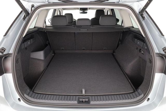 Skoda Kodiaq 2.0 TSI 150 kW 4x4 Selection DSG Selection, AHK, Navi, Side, el. Klappe, Kamera, 18-Zoll, 5 J.-Garantie 