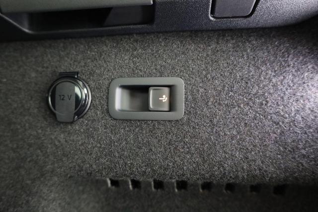 Skoda Kodiaq 2.0 TSI 150 kW 4x4 Selection DSG Selection, AHK, Navi, Side, el. Klappe, Kamera, 18-Zoll, 5 J.-Garantie 
