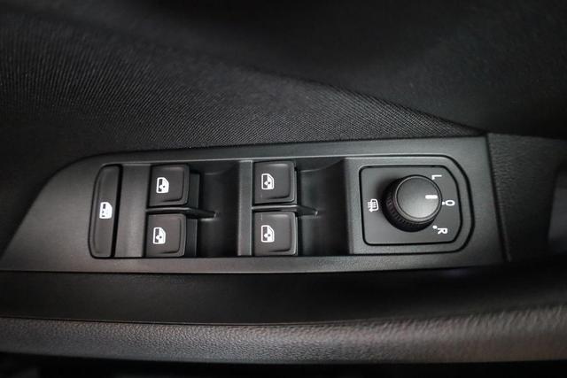 Skoda Kamiq Selection 1.5 TSI DSG Selection, LED, Kamera, 16-Zoll 