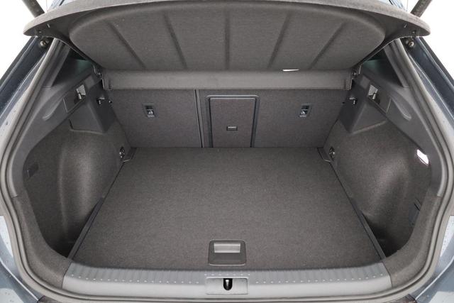 Cupra Formentor 1.5 eTSI 110 kW DSG, Navi, LED, el. Klappe, Kamera, ACC, 18-Zoll, sofort 