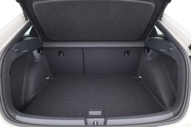 Volkswagen Taigo R-Line 1.5 TSI DSG Black, AHK, Navi, IQ.Light, IQ.Drive, Kamera, ACC, 18-Zoll 