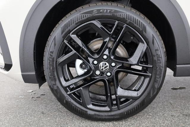 Volkswagen Taigo R-Line 1.5 TSI DSG Black, AHK, Navi, IQ.Light, IQ.Drive, Kamera, ACC, 18-Zoll 