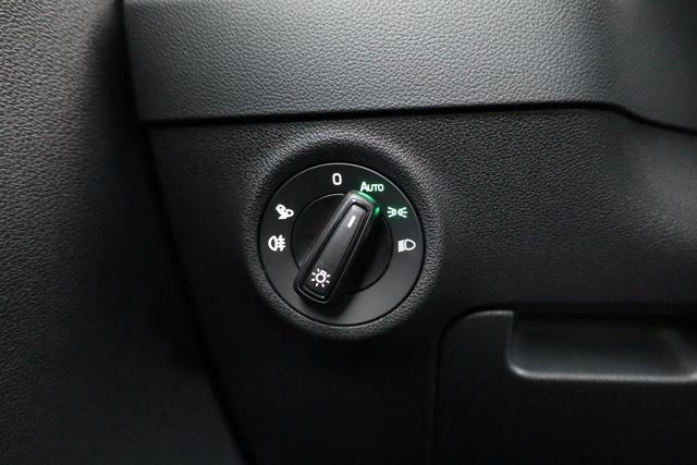 Skoda Karoq Sportline 1.5 TSI DSG Sportline, Navi, CANTON, Matrix, AreaView, Side, el. Klappe, FS-beheizbar, 5 J.-Garantie 