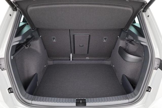 Skoda Karoq Sportline 1.5 TSI DSG Sportline, Navi, CANTON, Matrix, AreaView, Side, el. Klappe, FS-beheizbar, 5 J.-Garantie 