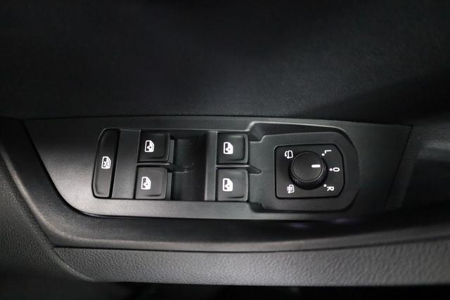 Skoda Karoq Sportline 1.5 TSI DSG Sportline, Pano, AHK, Navi, CANTON, Matrix, AreaView, Side, el. Klappe, FS-beheizbar, 5 J.-Garantie 