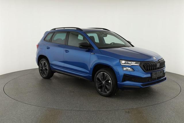 Skoda Karoq Sportline 1.5 TSI DSG Sportline, Pano, AHK, Navi, CANTON, Matrix, AreaView, Side, el. Klappe, FS-beheizbar, 5 J.-Garantie 