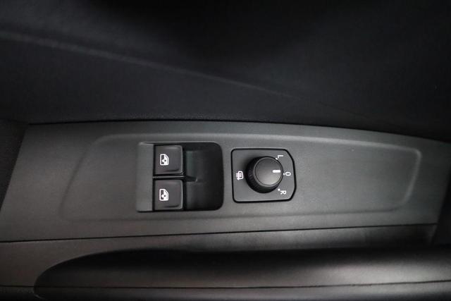 Skoda Fabia Selection 1.0 TSI Selection, Park, SmartLink, 4 J.-Garantie 