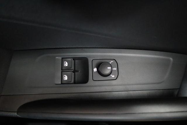 Skoda Fabia Selection 1.0 TSI Selection, Park, SmartLink, 4 J.-Garantie 