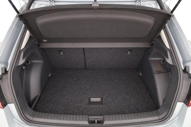 Skoda Fabia Selection 1.0 TSI Selection, Ladeboden, Park, SmartLink, 4 J.-Garantie 