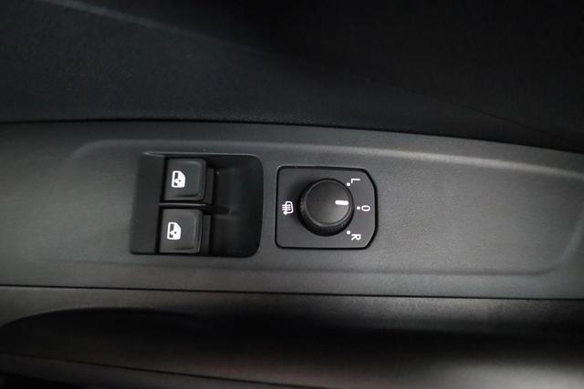 Skoda Fabia Selection 1.0 TSI Selection, Tempomat, Park, SmartLink, 4 J.-Garantie 