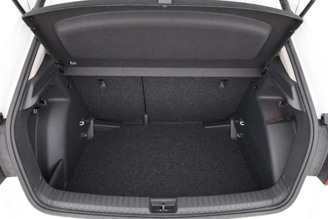 Skoda Fabia Selection 1.0 TSI Selection, Tempomat, Park, SmartLink, 4 J.-Garantie 