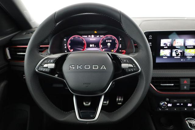 Skoda Kamiq Monte Carlo 1.5 TSI Carlo, Pano, Matrix, Navi, Kamera, 5 J.-Garantie 