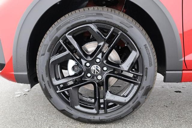 Volkswagen Taigo R-Line 1.5 TSI DSG Black, AHK, Navi, IQ.Light, IQ.Drive, Kamera, ACC, 18-Zoll 