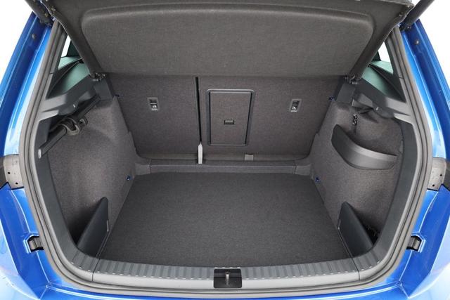 Skoda Karoq Sportline 1.5 TSI DSG Sportline, AHK, Navi, CANTON, Matrix, AreaView, Side, Kamera, el. Klappe, FS-beheizbar, 5 J.-Garantie 