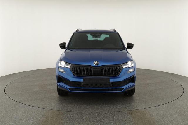 Skoda Karoq Sportline 1.5 TSI DSG Sportline, AHK, Navi, CANTON, Matrix, AreaView, Side, Kamera, el. Klappe, FS-beheizbar, 5 J.-Garantie 