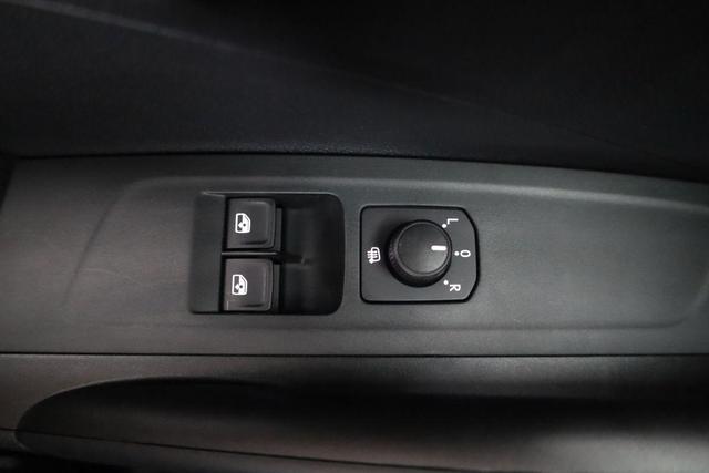 Skoda Fabia Selection 1.0 TSI Selection, Tempomat, Park, SmartLink, 4 J.-Garantie 