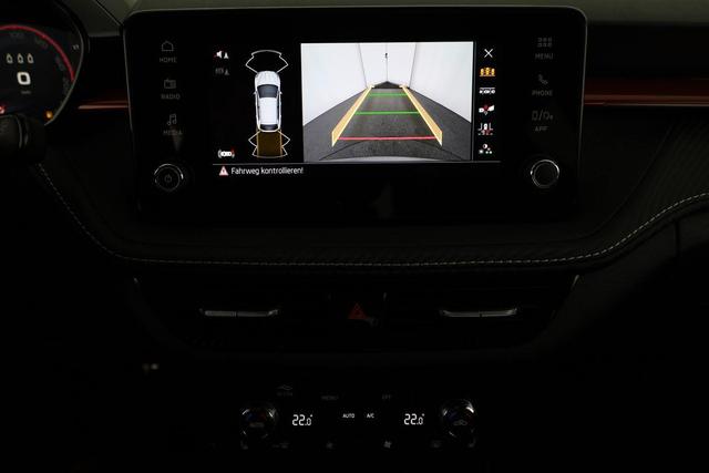 Skoda Fabia Monte Carlo 1.5 TSI DSG Carlo, Ladeboden, LED, Kamera, App-Connect, 17-Zoll 
