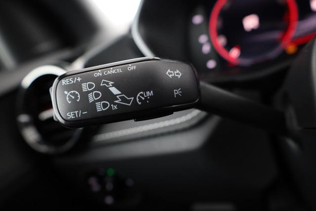 Skoda Fabia Monte Carlo 1.5 TSI DSG Carlo, Ladeboden, LED, Kamera, App-Connect, 17-Zoll 