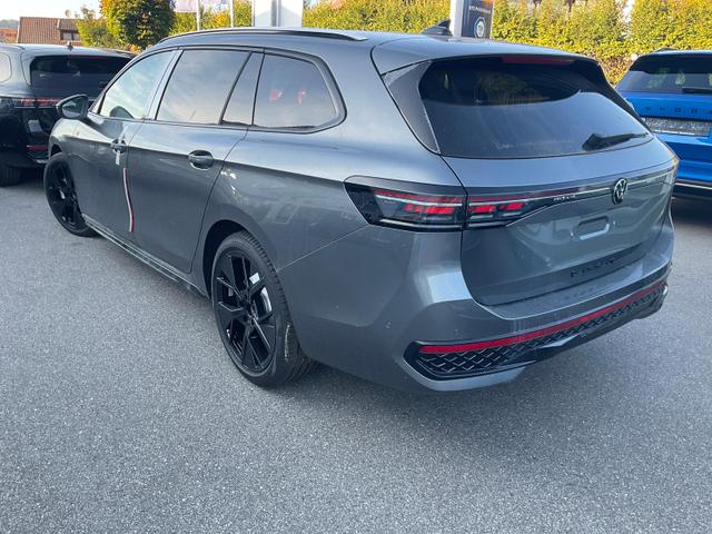 Volkswagen Passat Variant 2.0 TSI 150 kW R-Line DSG Black, Pano, AHK, Navi, IQ.Light, Side, Kamera, el. Klappe, 19-Zoll, 5 J.-Garantie 