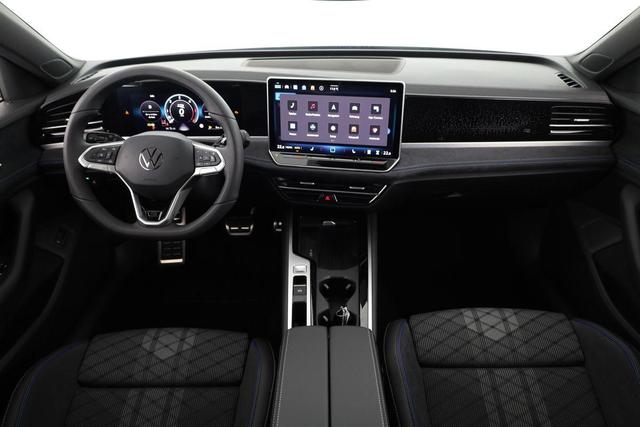 Volkswagen Passat Variant 2.0 TDI 142 kW 4Motion R-Line DSG 4M Black, Pano, AHK, Navi, IQ.Light, Side, Kamera, el. Klappe, 19-Zoll, 5 J.-Garantie 