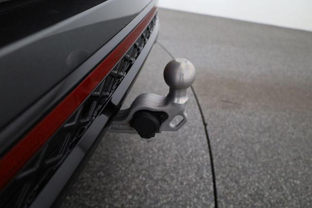 Volkswagen Passat Variant 2.0 TDI 142 kW 4Motion R-Line DSG 4M Black, Pano, AHK, Navi, IQ.Light, Side, Kamera, el. Klappe, 19-Zoll, 5 J.-Garantie 