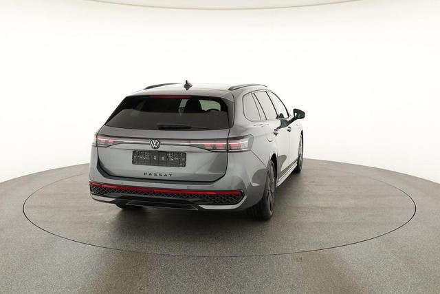 Volkswagen Passat Variant 2.0 TDI 142 kW 4Motion R-Line DSG 4M Black, Pano, AHK, Navi, IQ.Light, Side, Kamera, el. Klappe, 19-Zoll, 5 J.-Garantie 