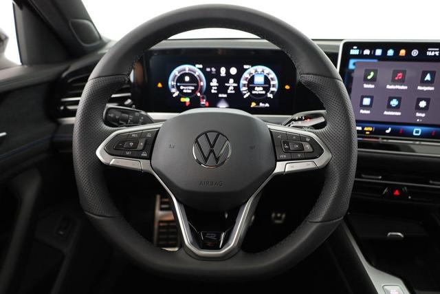 Volkswagen Passat Variant 2.0 TDI 142 kW 4Motion R-Line DSG 4M Black, Pano, AHK, Navi, IQ.Light, Side, Kamera, el. Klappe, 19-Zoll, 5 J.-Garantie 
