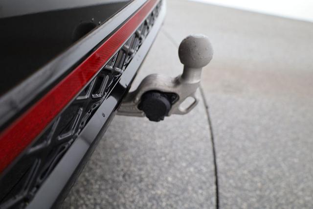 Volkswagen Passat Variant 2.0 TDI 142 kW 4Motion R-Line DSG 4M Black, Pano, AHK, Navi, IQ.Light, Side, Kamera, el. Klappe, 19-Zoll, 5 J.-Garantie 