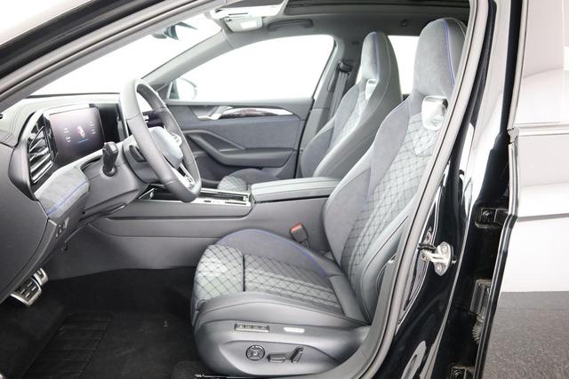 Volkswagen Passat Variant 2.0 TSI 150 kW R-Line DSG Black, Pano, AHK, Navi, IQ.Light, Side, Kamera, el. Klappe, 19-Zoll, 5 J.-Garantie 