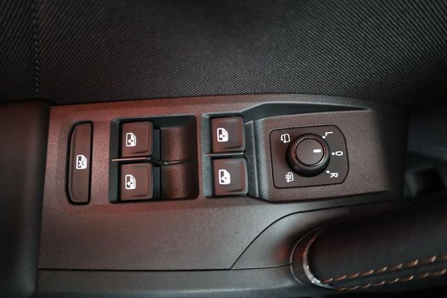 Cupra Formentor 1.5 eTSI 110 kW DSG, LED, el. Klappe, Kamera, ACC, 18-Zoll, sofort 