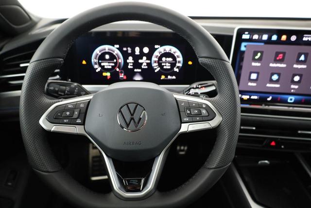 Volkswagen Passat Variant 2.0 TDI 110 kW R-line DSG Black, Pano, AHK, Navi, IQ.Light, Side, Kamera. el. Klappe, 19-Zoll, 5 J.-Garantie 